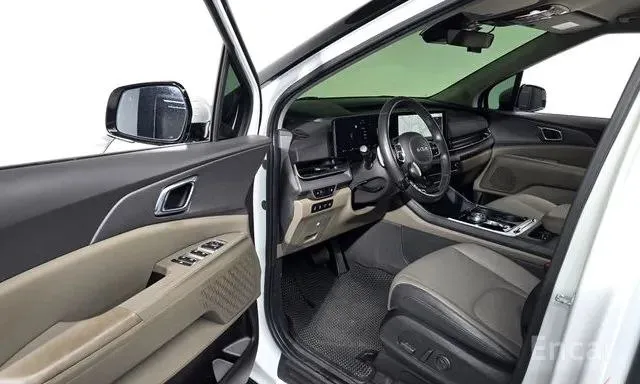 KIA CARNIVAL NOBLESSE 2023