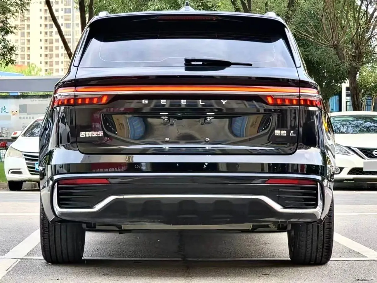 GEELY XINGYUE L PREMIUM 2022