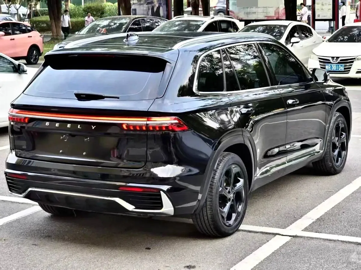 GEELY XINGYUE L PREMIUM 2022