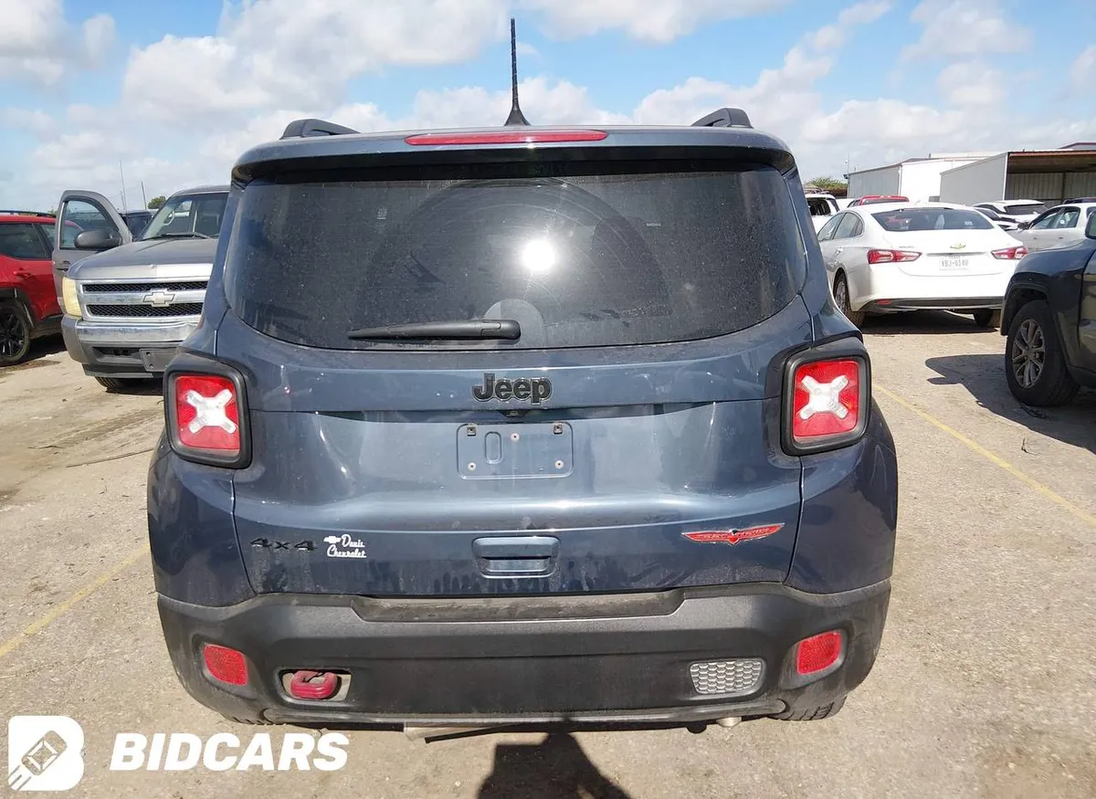 JEEP RENEGADE TRAILHAWK 4X4 2023