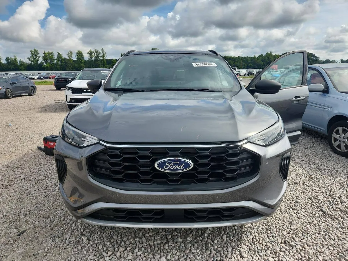 FORD ESCAPE ST LINE 2023