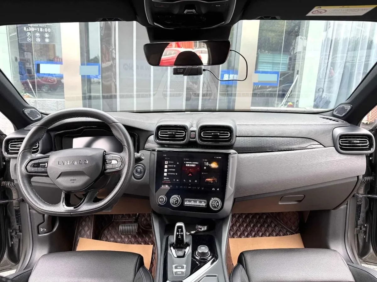LYNK & CO 02 PRO 2022