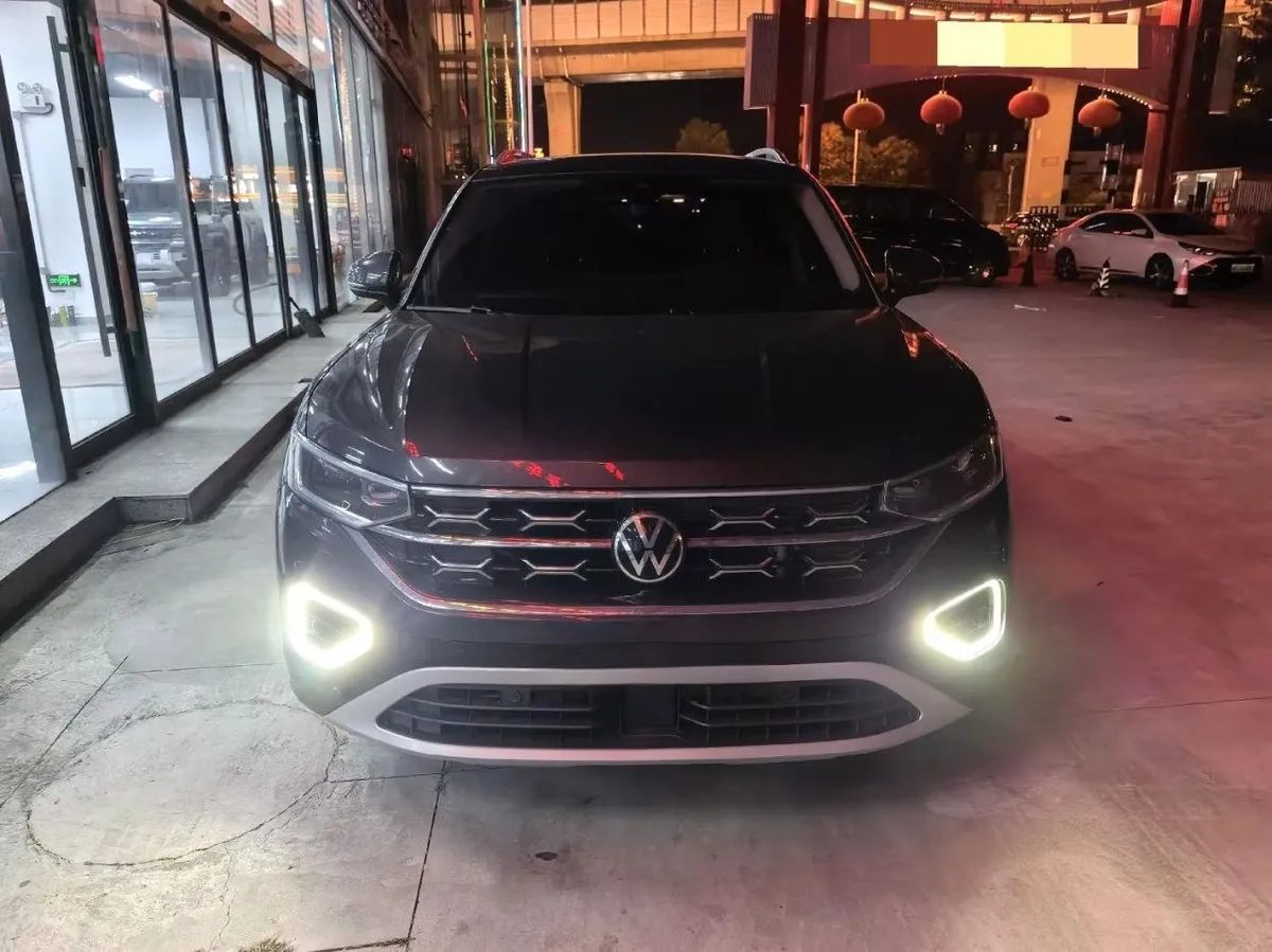 VOLKSWAGEN TAYRON 330TSI 2023