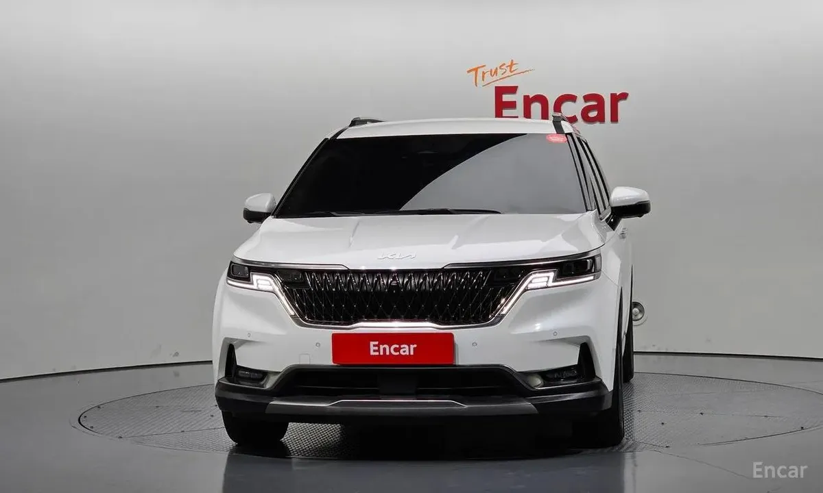 KIA CARNIVAL NOBLESSE 2023