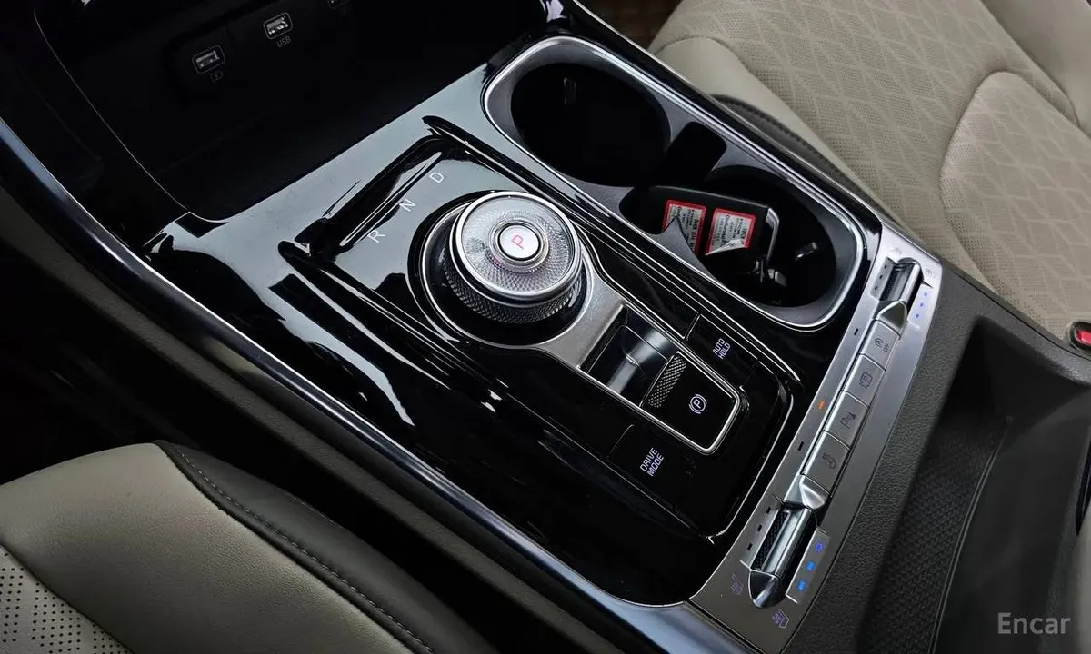 KIA CARNIVAL NOBLESSE 2023