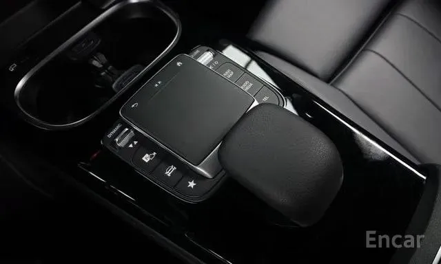 MERCEDES-BENZ A220 2022