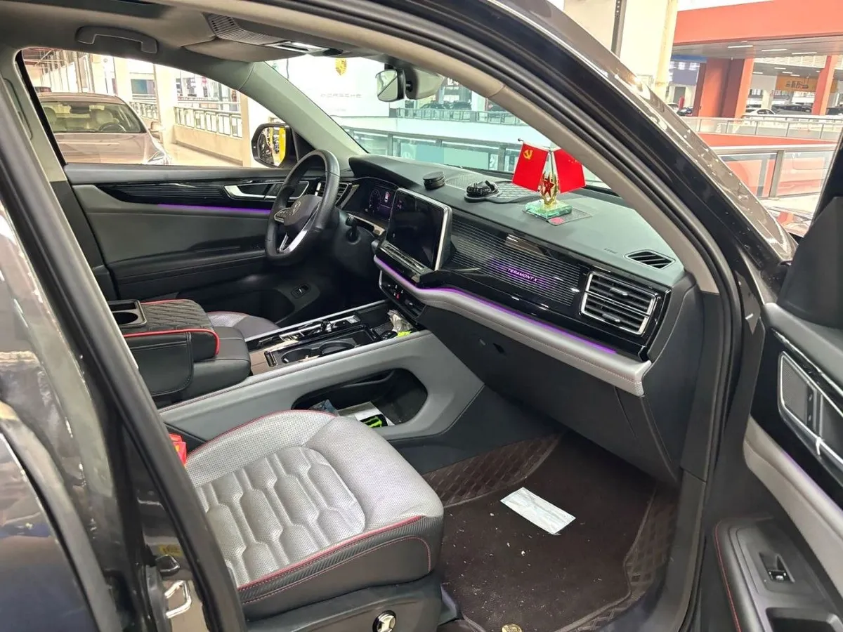 VOLKSWAGEN TERAMONT X PRESTIGE 2022