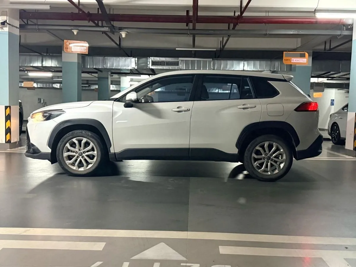TOYOTA COROLLA CROSS 2024