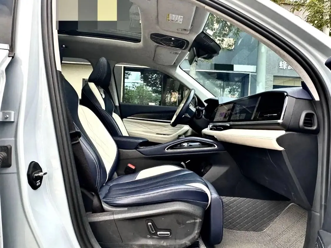 GEELY XINGYUE L 2022