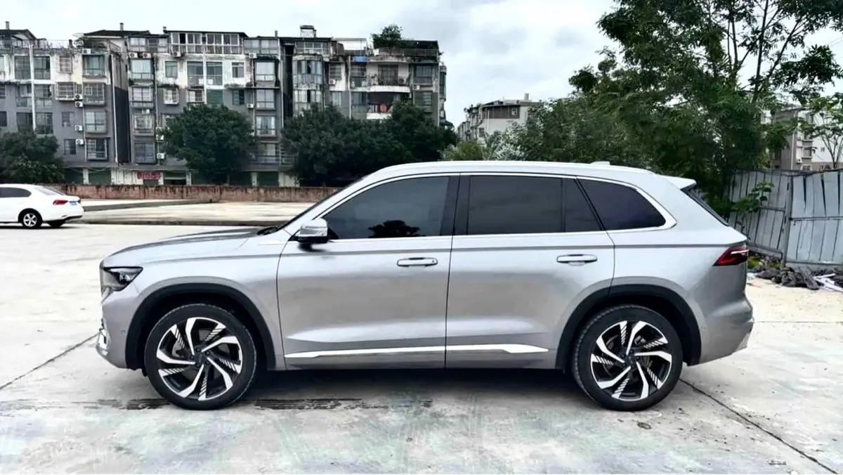 GEELY XINGYUE L 2022