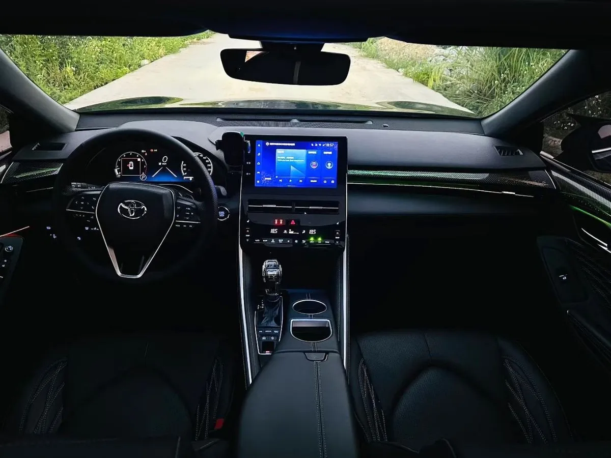 TOYOTA AVALON 2022