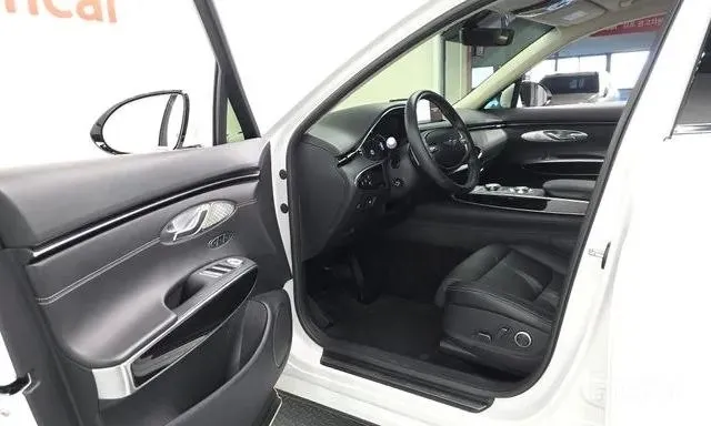 GENESIS GV70 2023