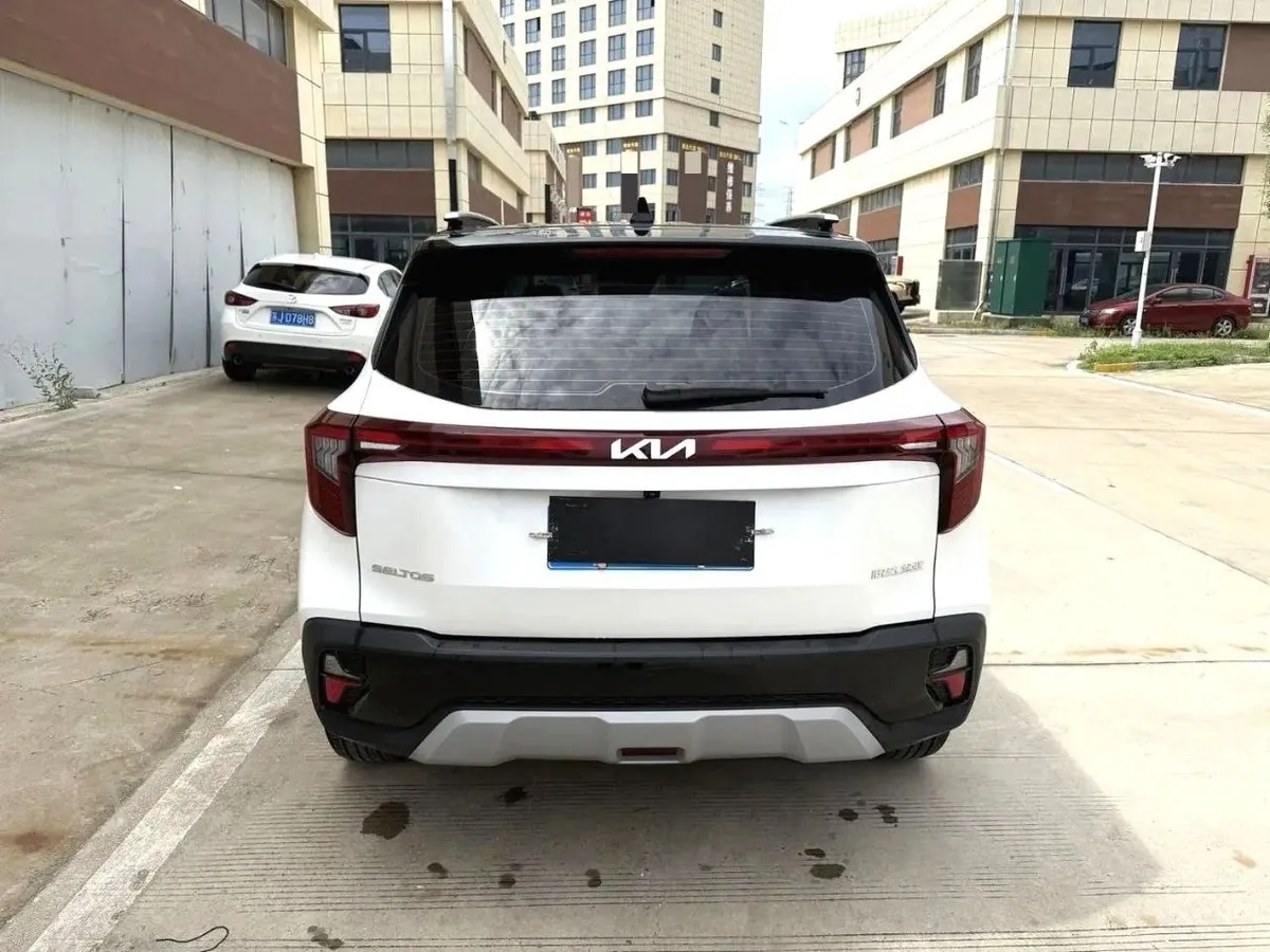KIA SELTOS LUXURY 2023