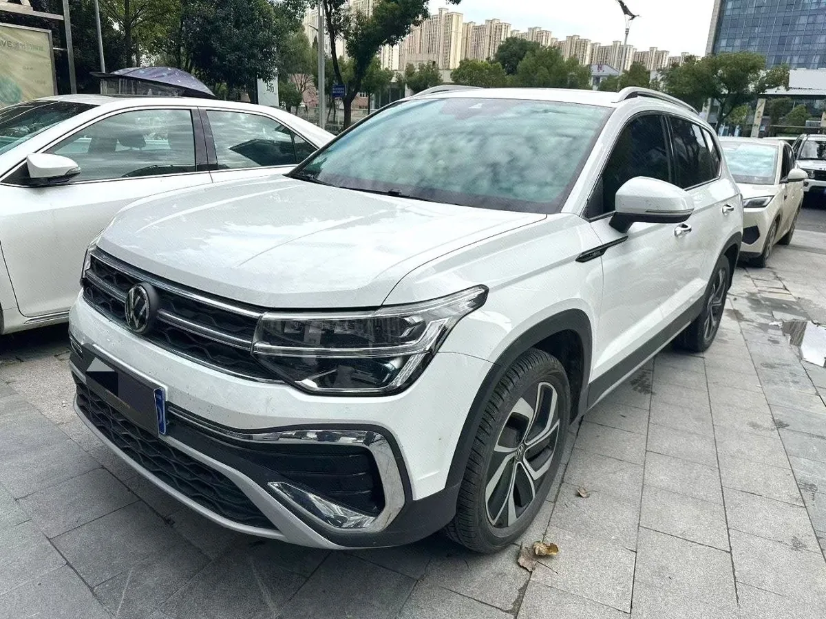 VOLKSWAGEN THARU 300TSI 2023
