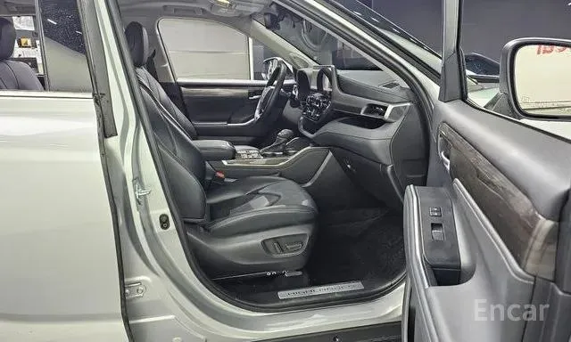 TOYOTA HIGHLANDER LIMITED 2023