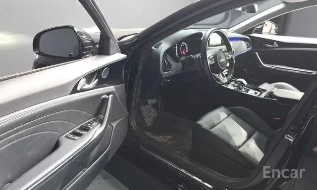 KIA STINGER PLATINUM 2022