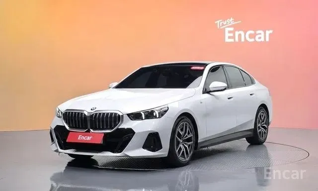 BMW 520I M-SPORT 2023