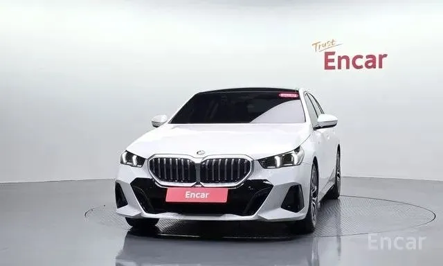 BMW 520I M-SPORT 2023