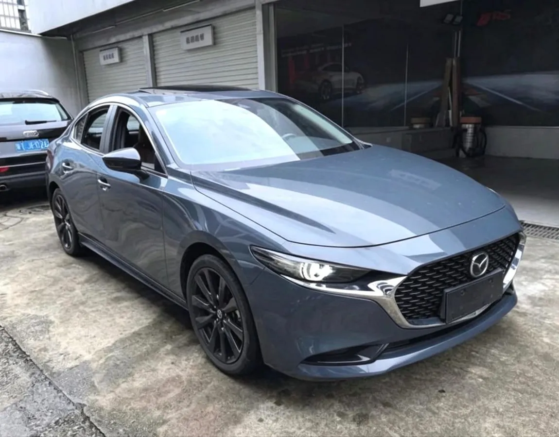 MAZDA 3 AXELA 2022