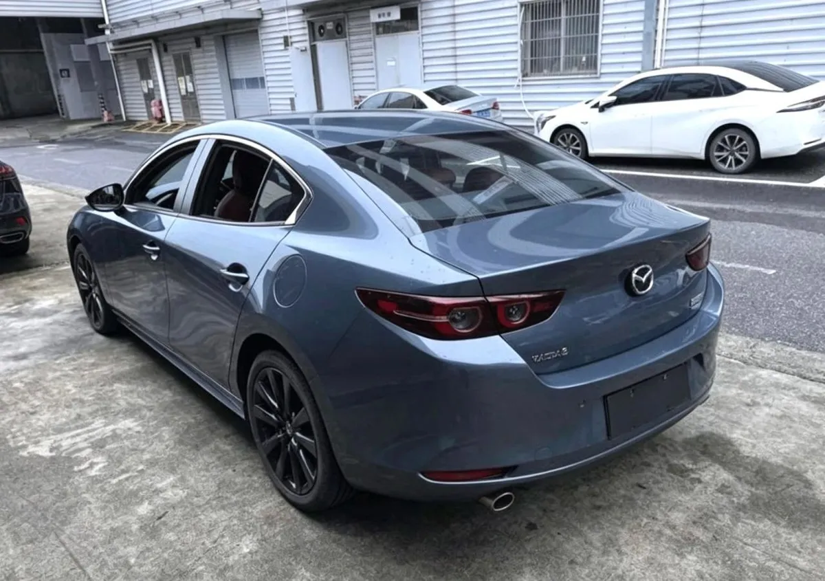 MAZDA 3 AXELA 2022