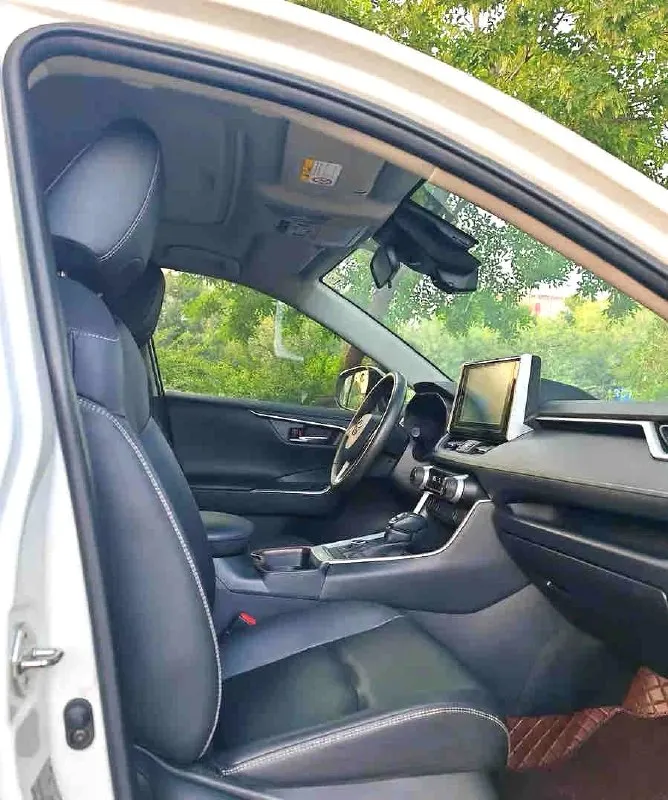 TOYOTA RAV4 2022