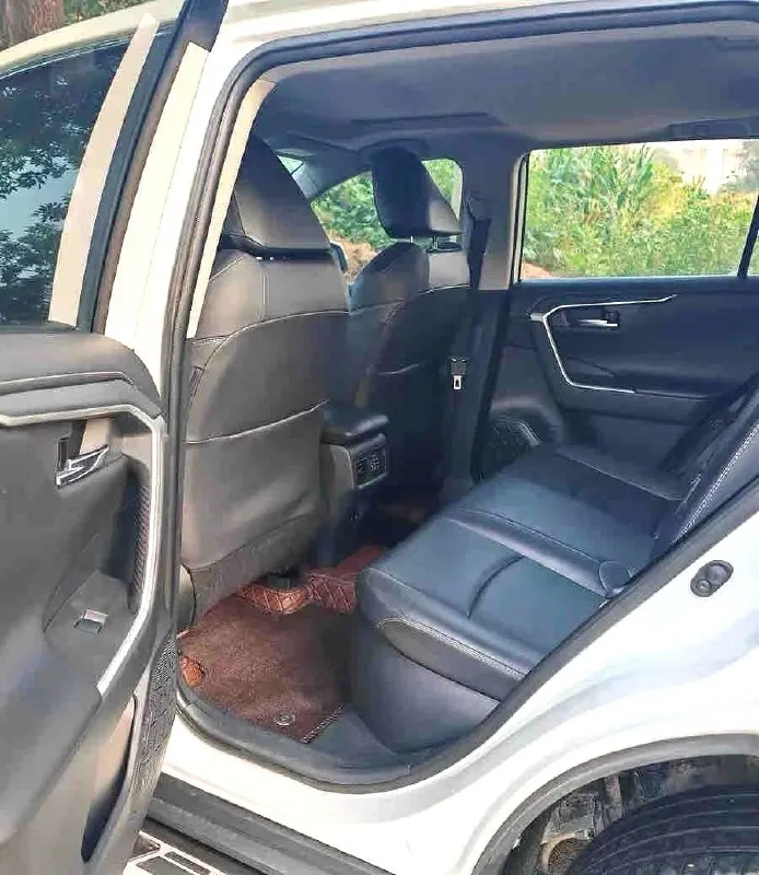 TOYOTA RAV4 2022