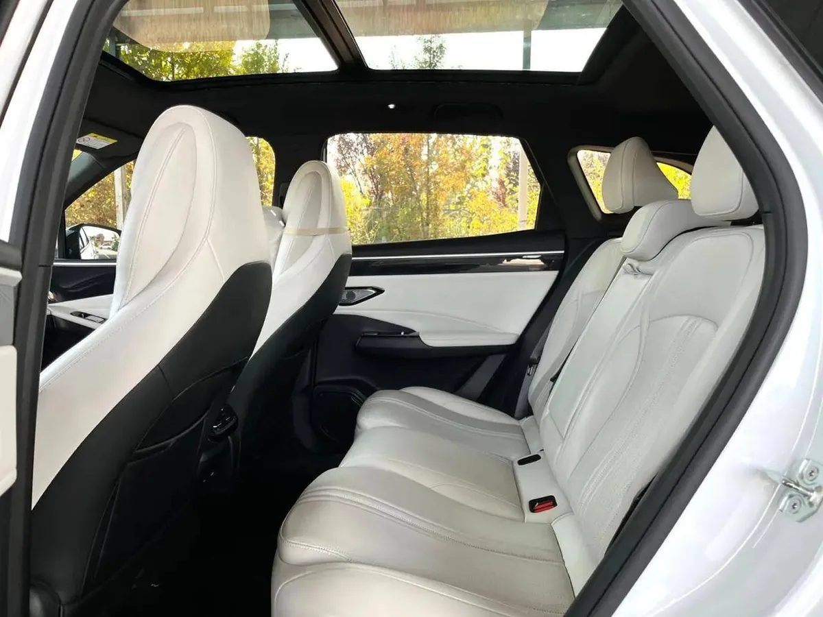GEELY GALAXY L7 STARSHIP 2023