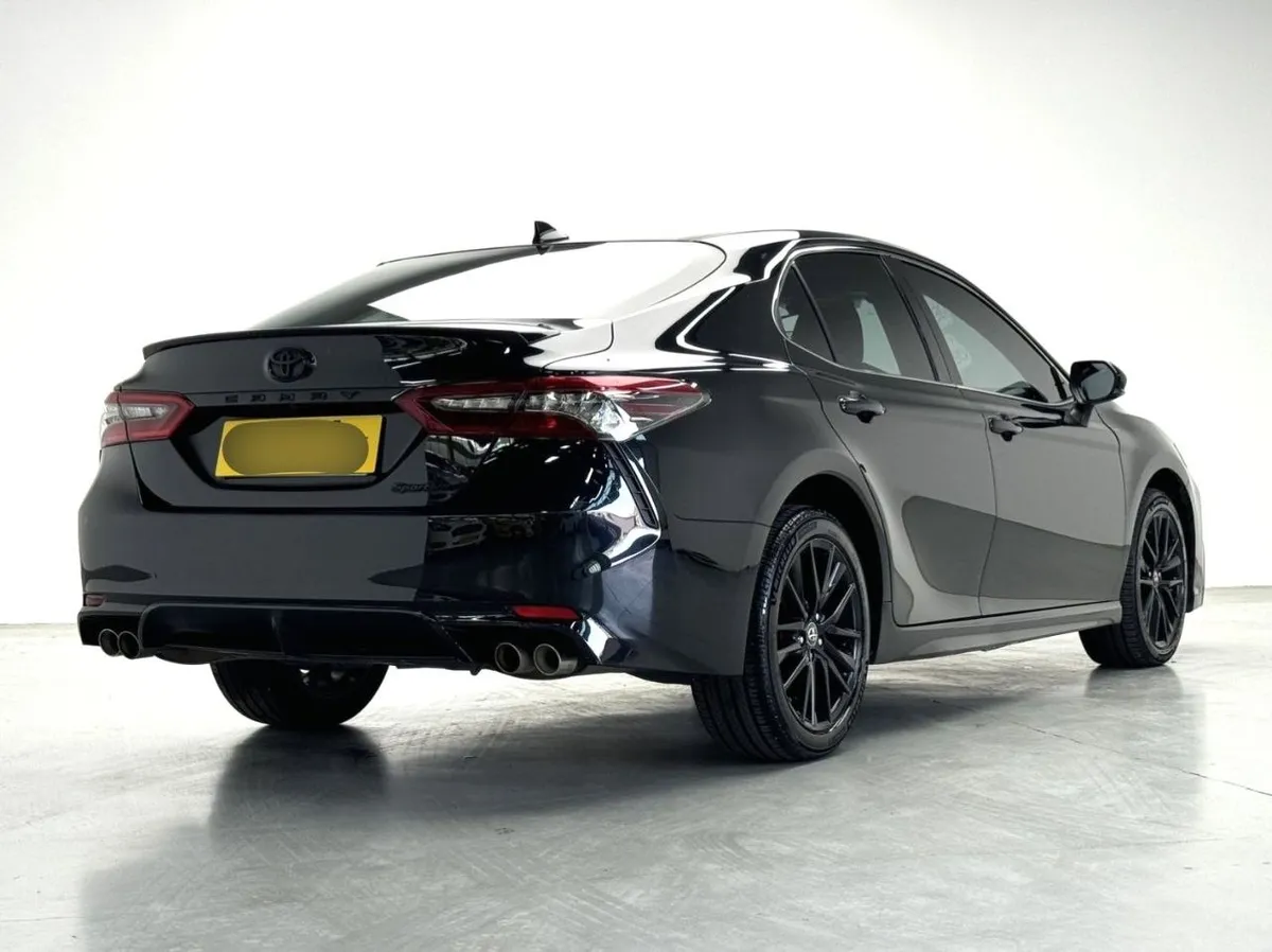 TOYOTA CAMRY 2023
