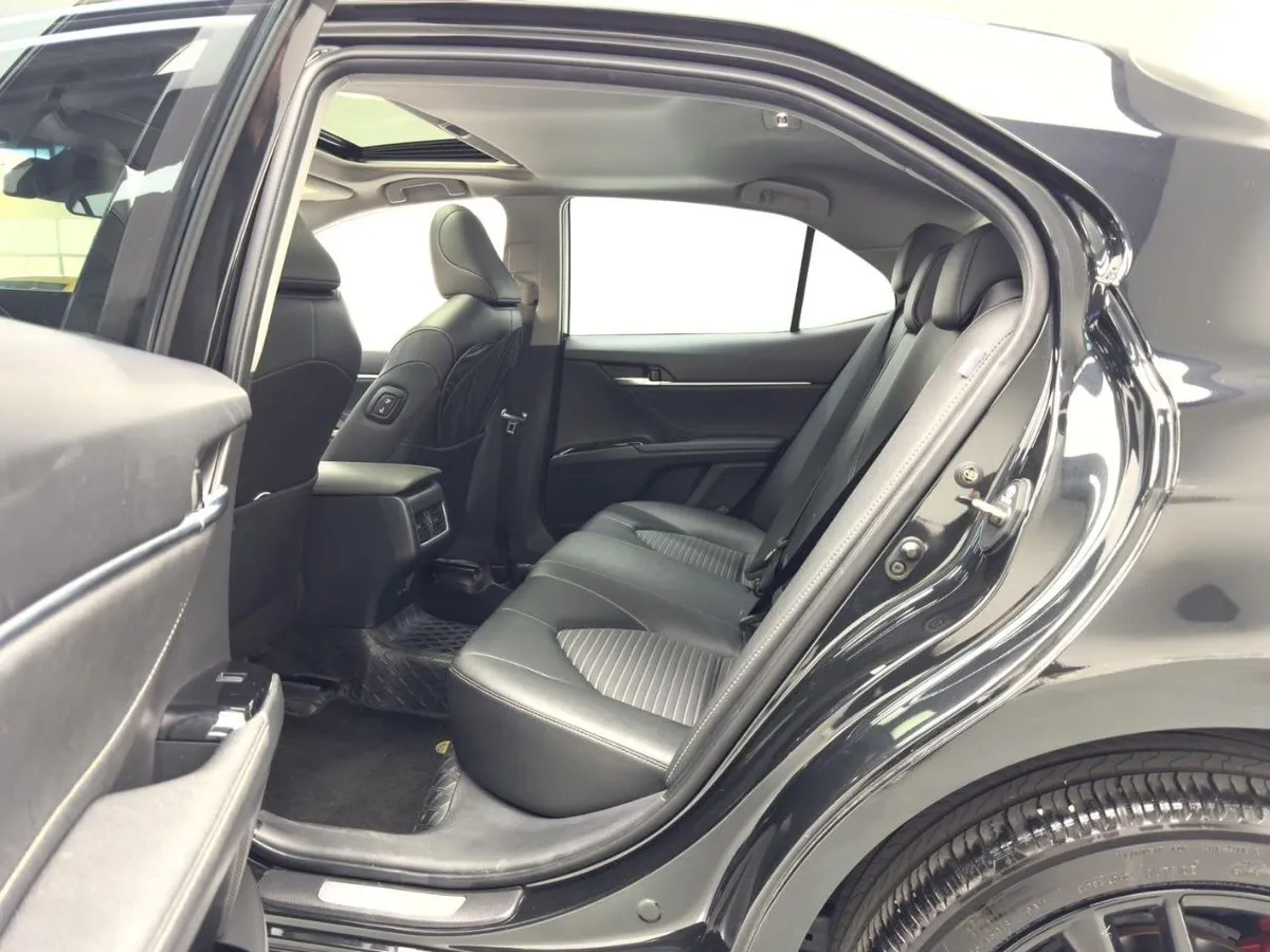 TOYOTA CAMRY 2023