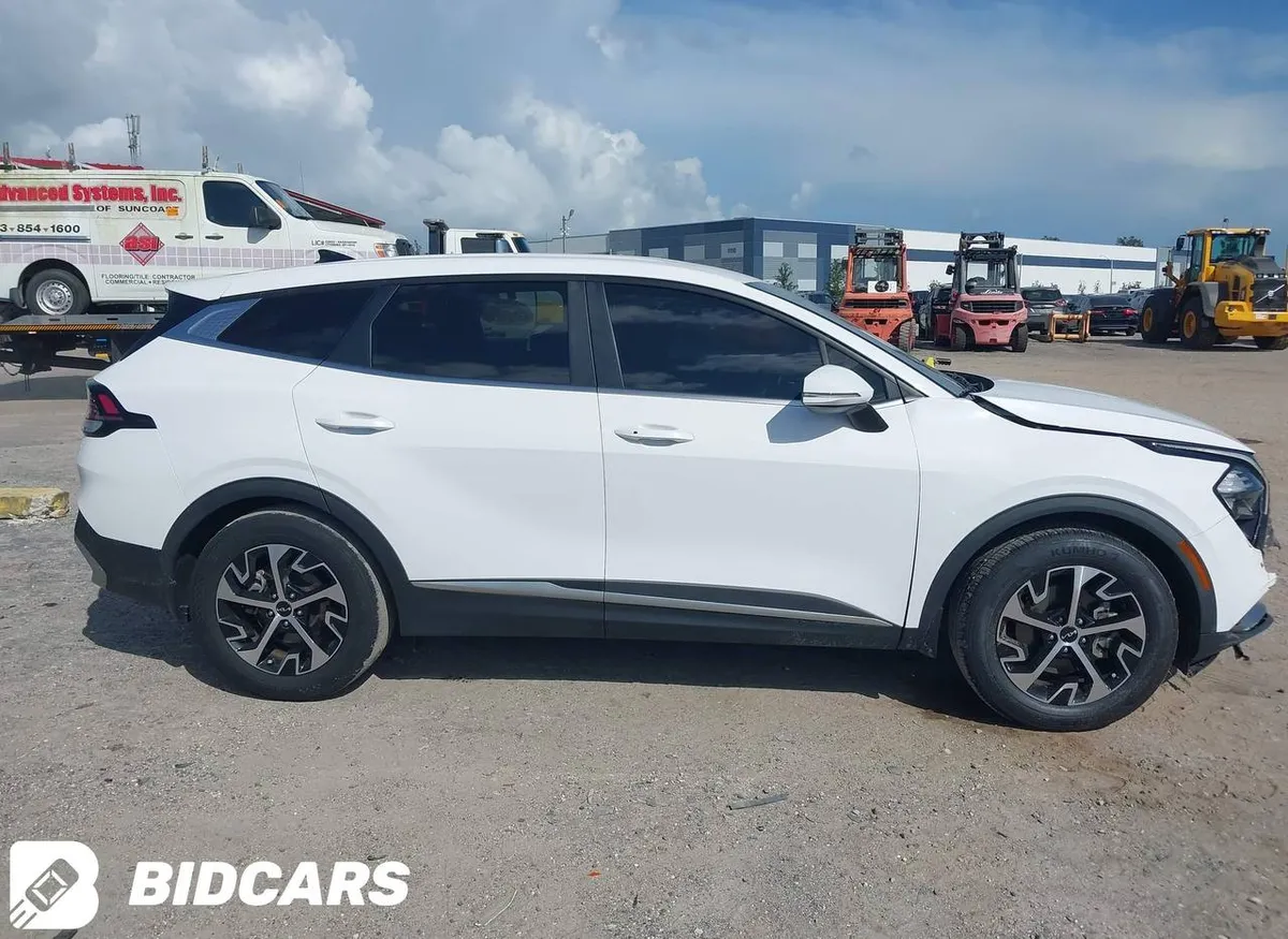 KIA SPORTAGE EX 2023