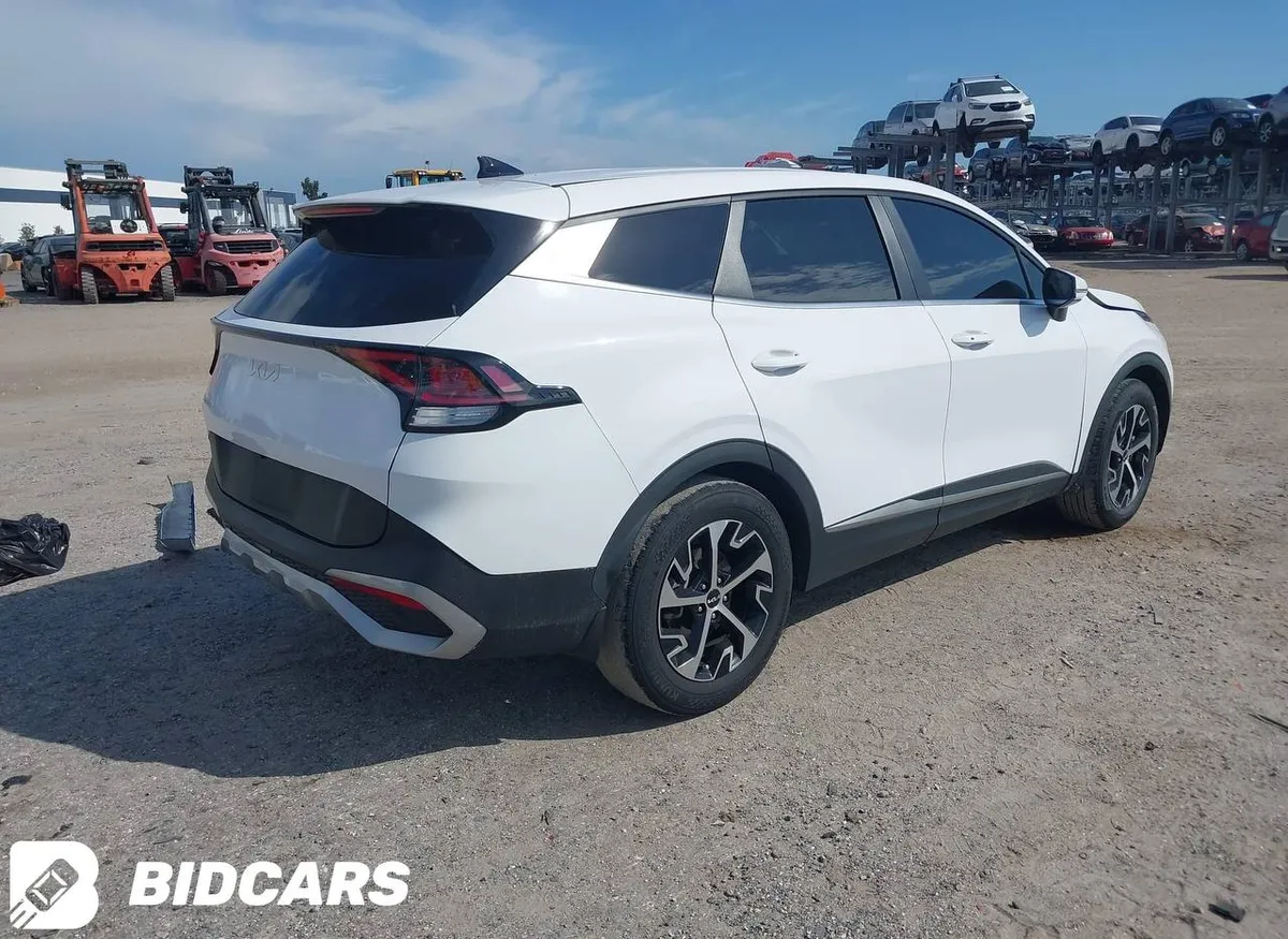KIA SPORTAGE EX 2023