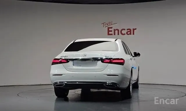 MERCEDES-BENZ E220D 4MATIC EXCLUSIVE 2022