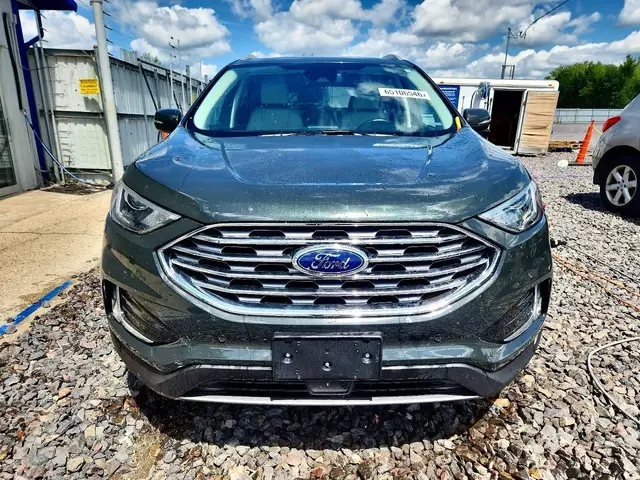 FORD EDGE TITANIUM 2023