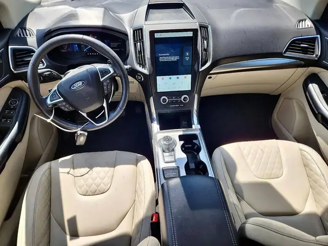 FORD EDGE TITANIUM 2023