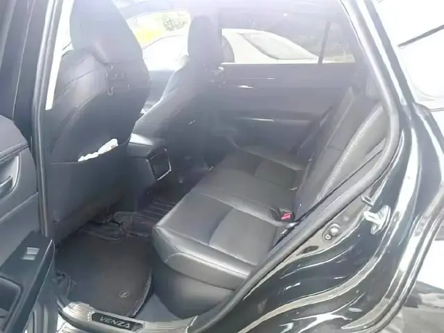 TOYOTA VENZA 2023