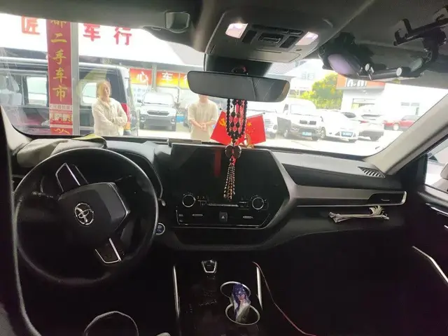 TOYOTA HIGHLANDER PRESTIGE 2022
