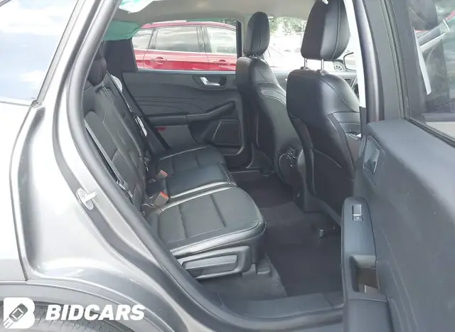 FORD ESCAPE SEL 2023