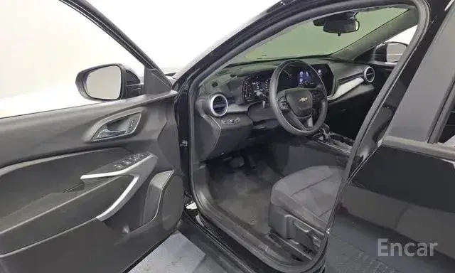 CHEVROLET TRAX CROSSOVER LS 2023