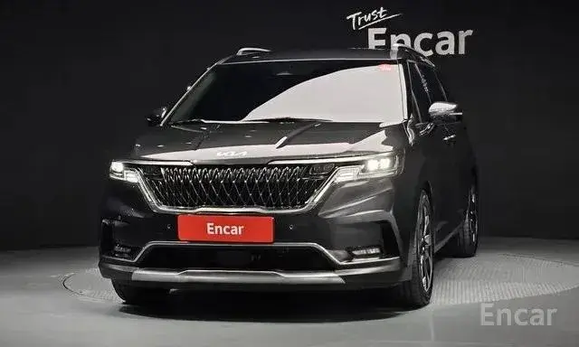 KIA CARNIVAL NOBLESSE 2023