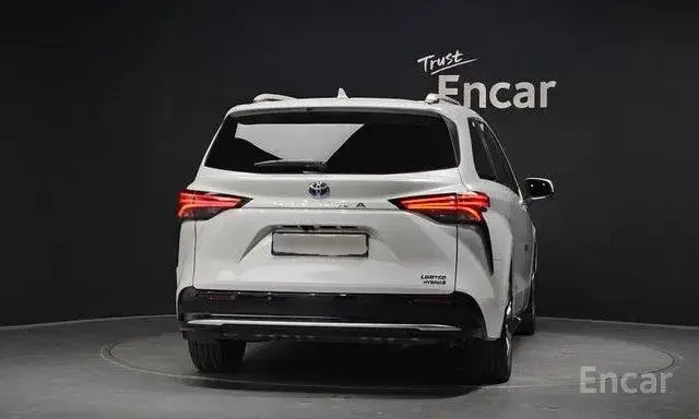 TOYOTA SIENNA LIMITED 2022