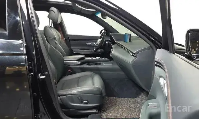GENESIS GV70 2022