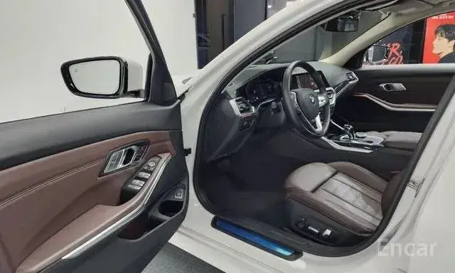 BMW 320D TOURING LUXURY 2022