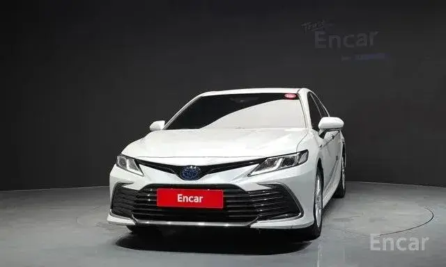 TOYOTA CAMRY LE HYBRID 2022