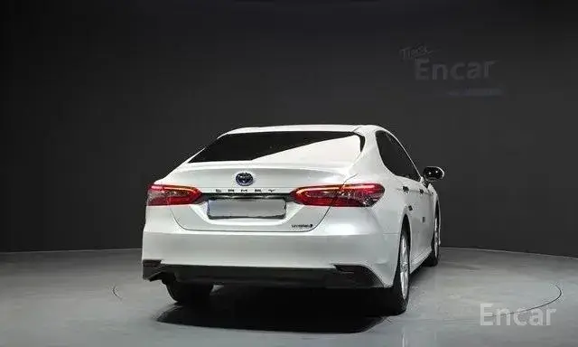 TOYOTA CAMRY LE HYBRID 2022
