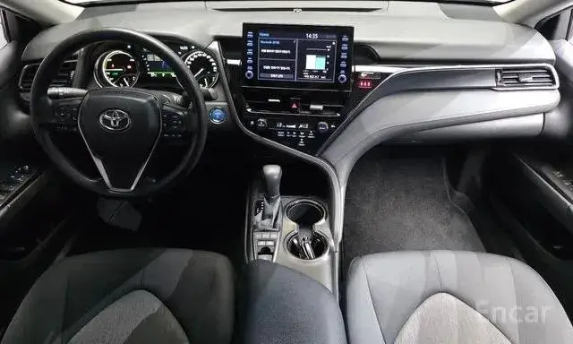 TOYOTA CAMRY LE HYBRID 2022