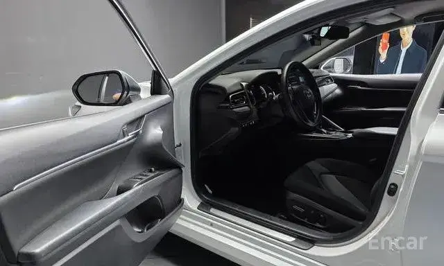 TOYOTA CAMRY LE HYBRID 2022