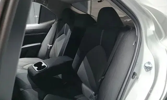 TOYOTA CAMRY LE HYBRID 2022