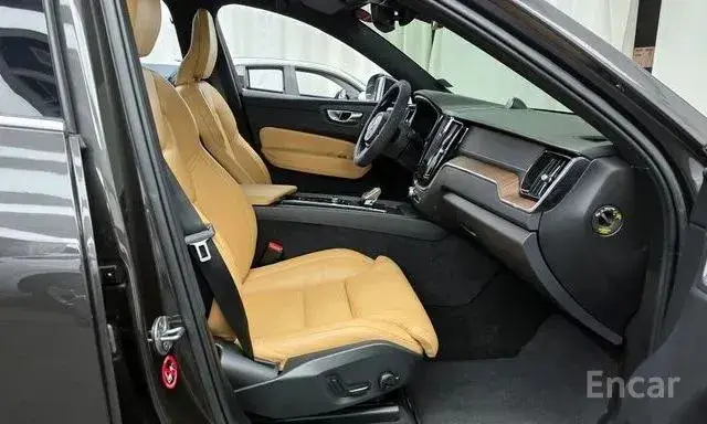 VOLVO XC60 B6 INSCRIPTION 2022