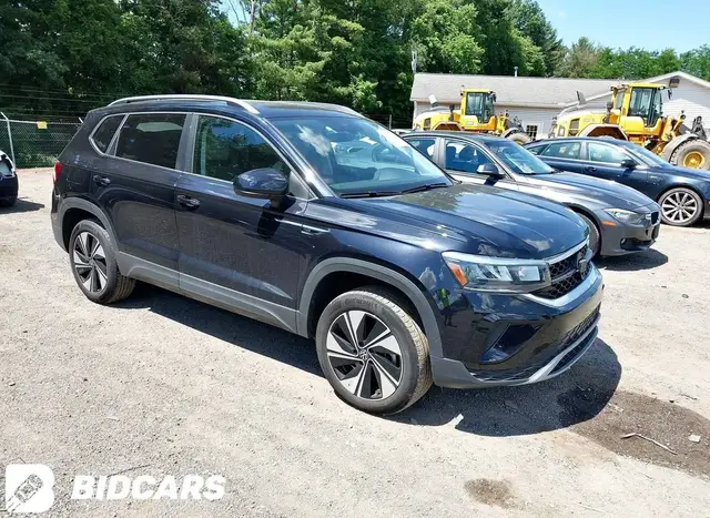 VOLKSWAGEN TAOS SE 2024
