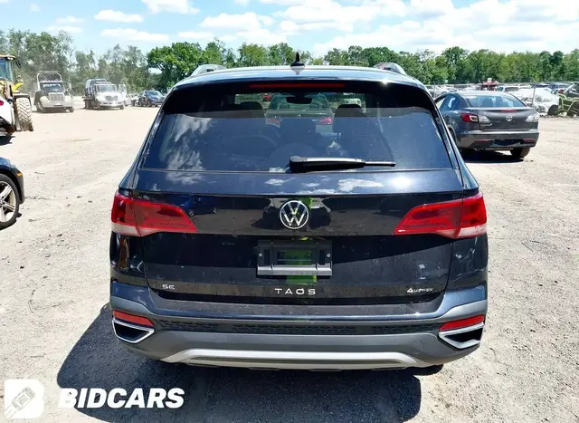 VOLKSWAGEN TAOS SE 2024